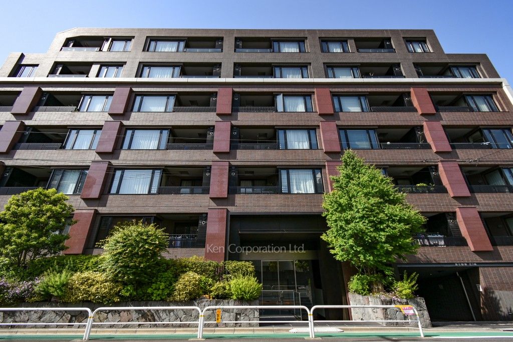 ヴィークコート市谷加賀町の写真 外観ひき