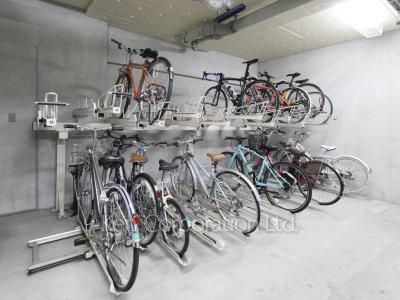 ライオンズアイル赤坂の写真 駐輪場