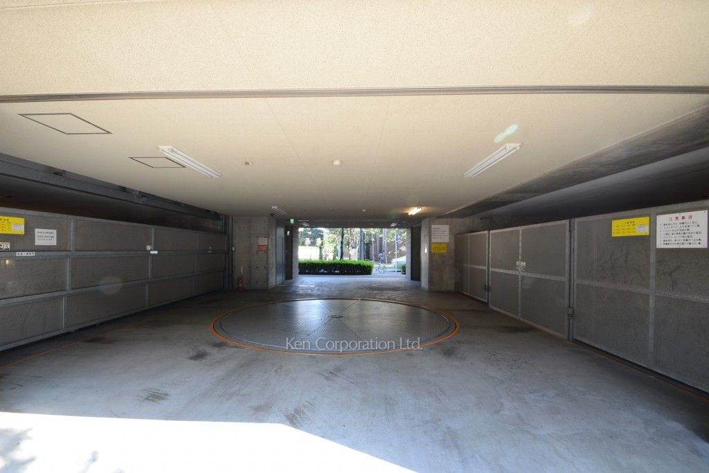 クレストフォルム月島サウススクエアの写真 駐車場