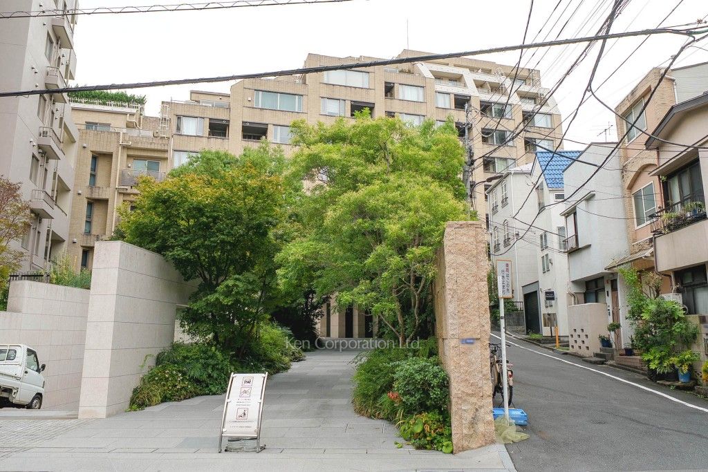 ミッドガーデン赤坂氷川の写真 外観ひき