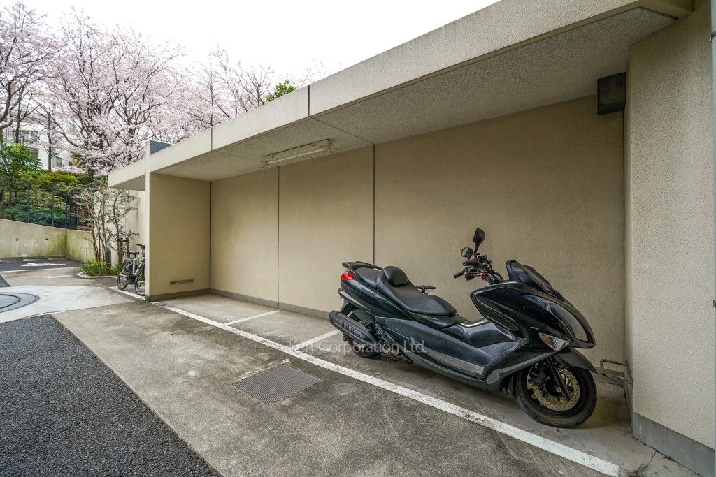 グランスイート白金高輪の写真 バイク置き場