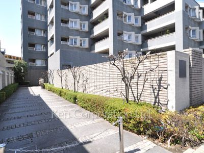 目黒大塚山ローレルコートの写真 外観より