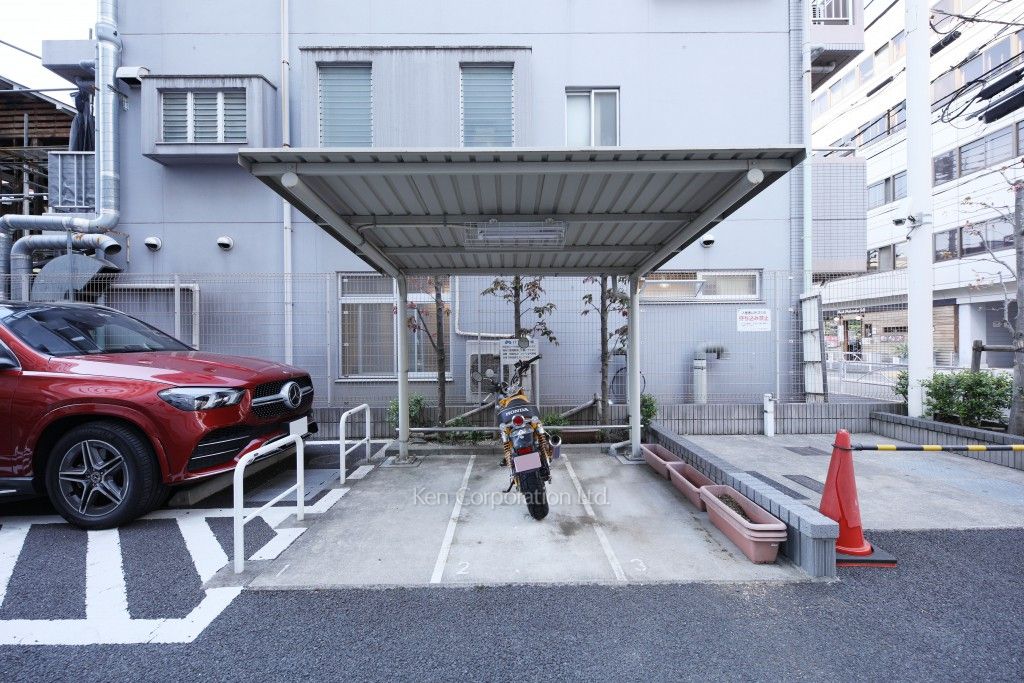 クレヴィア中目黒の写真 バイク置き場