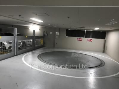 プラウド市ヶ谷南町の写真 駐車場