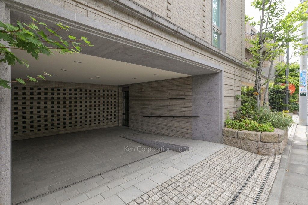プラウド市ヶ谷南町の写真 外観より