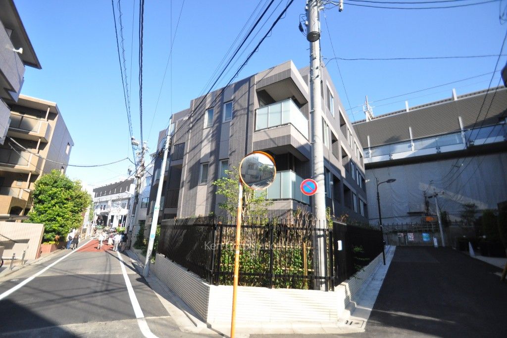 ルジェンテ代々木上原の写真 外観ひき