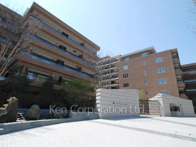 広尾ガーデンフォレストの写真  外観ひき