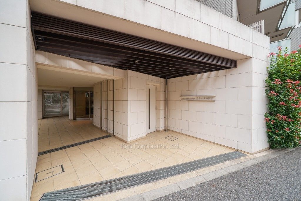 オープンレジデンシア六本木美術館前の写真 外観より