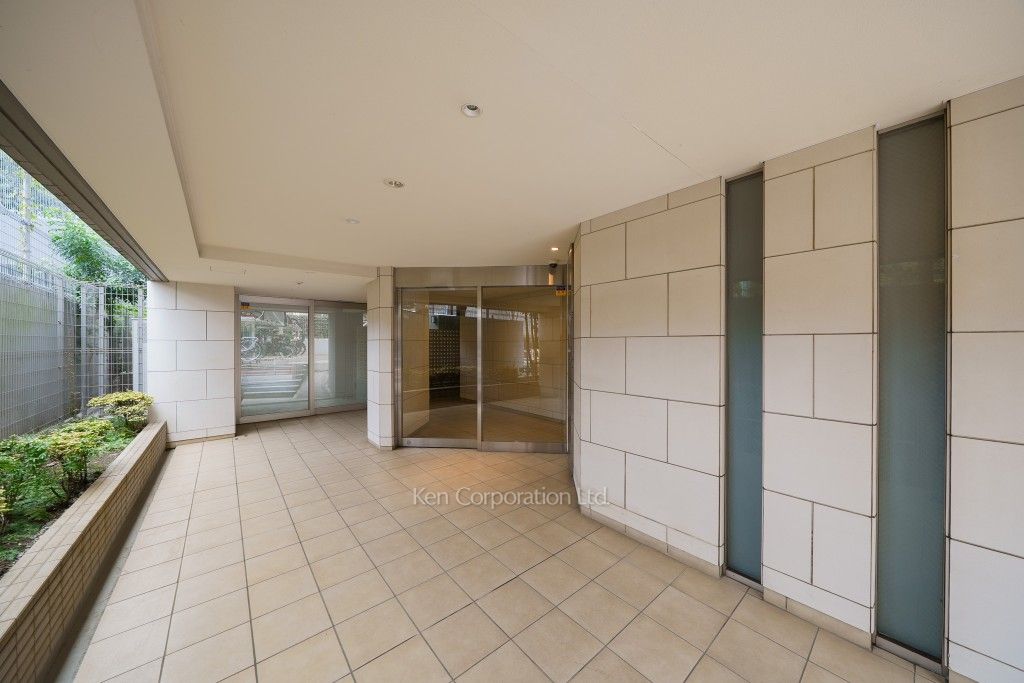 オープンレジデンシア六本木美術館前の写真 外観より