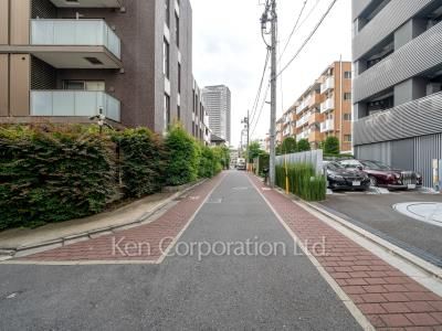 ザ・パークハウス代官山レジデンスの写真 前面道路