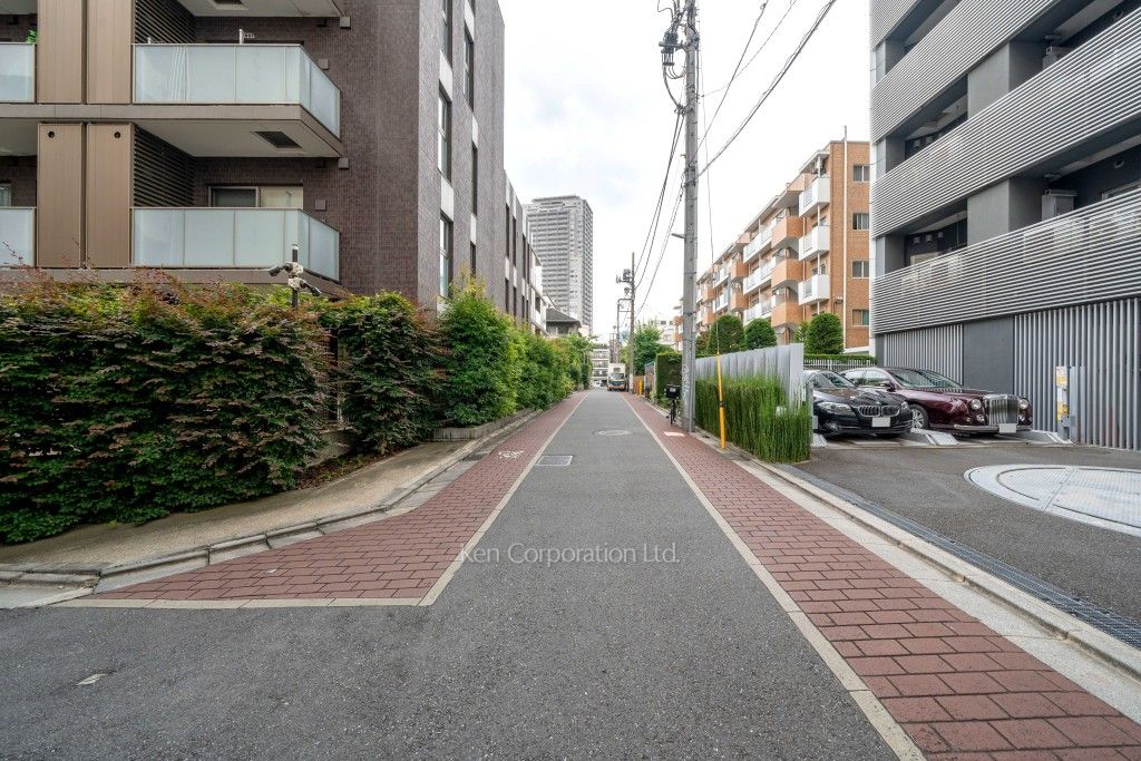 ザ・パークハウス代官山レジデンスの写真 前面道路