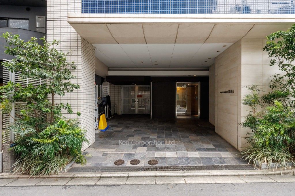 メイクスデザイン南青山の写真  外観より