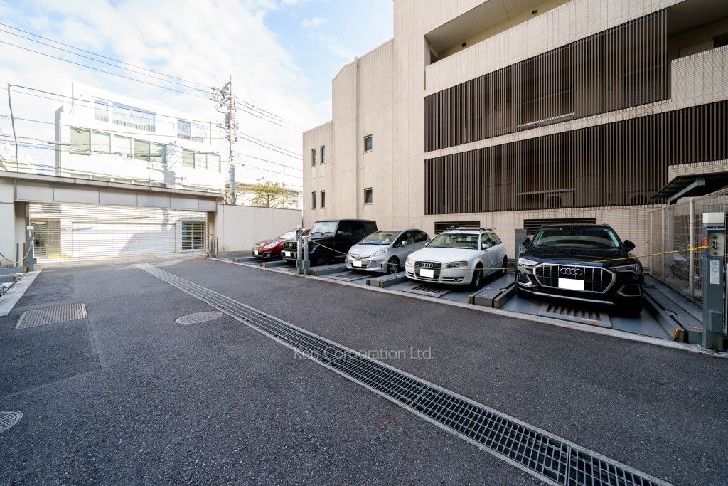 プラウド市谷仲之町ヒルトップの写真 駐車場