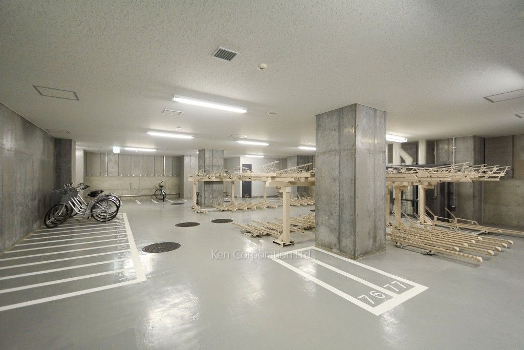  駐輪場