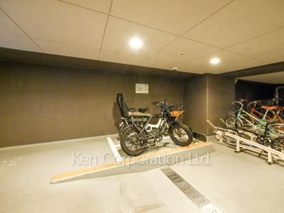  バイク置き場