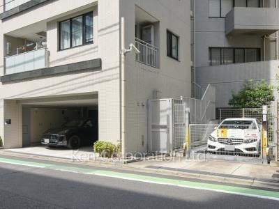 ブランズ九段北の写真 駐車場