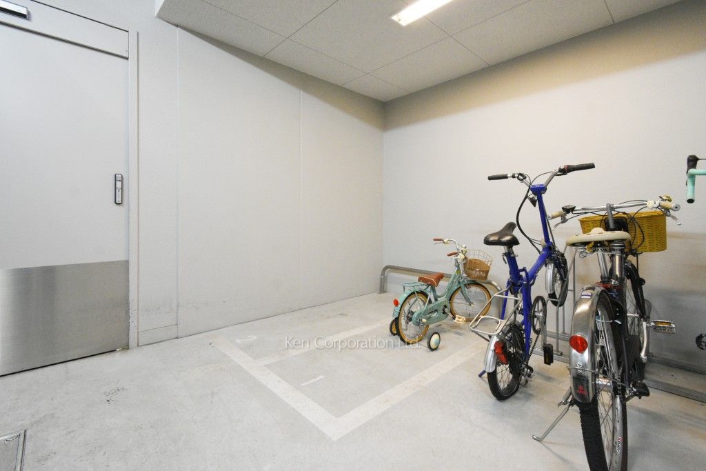 ブランズ九段北の写真 バイク置き場