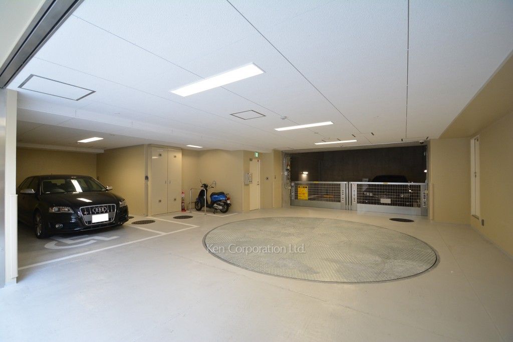 グランスイート四谷二丁目レジデンスの写真 駐車場