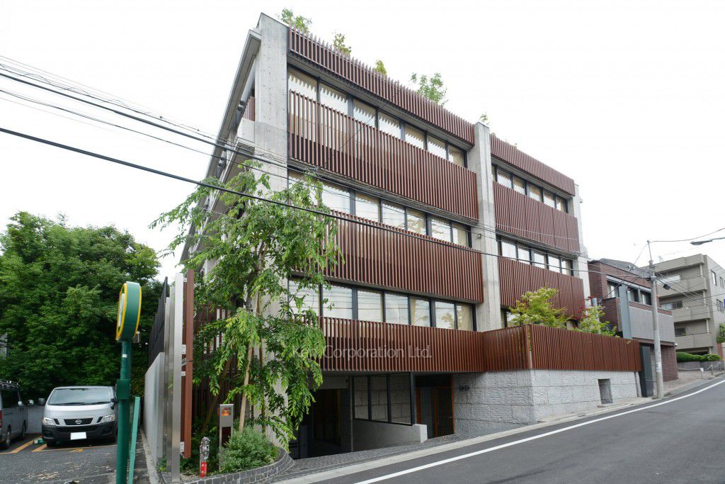 AURA表参道の写真 外観ひき