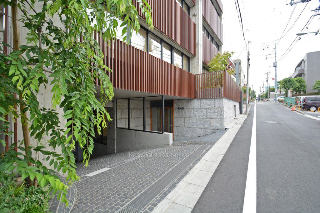 AURA表参道の写真 外観より