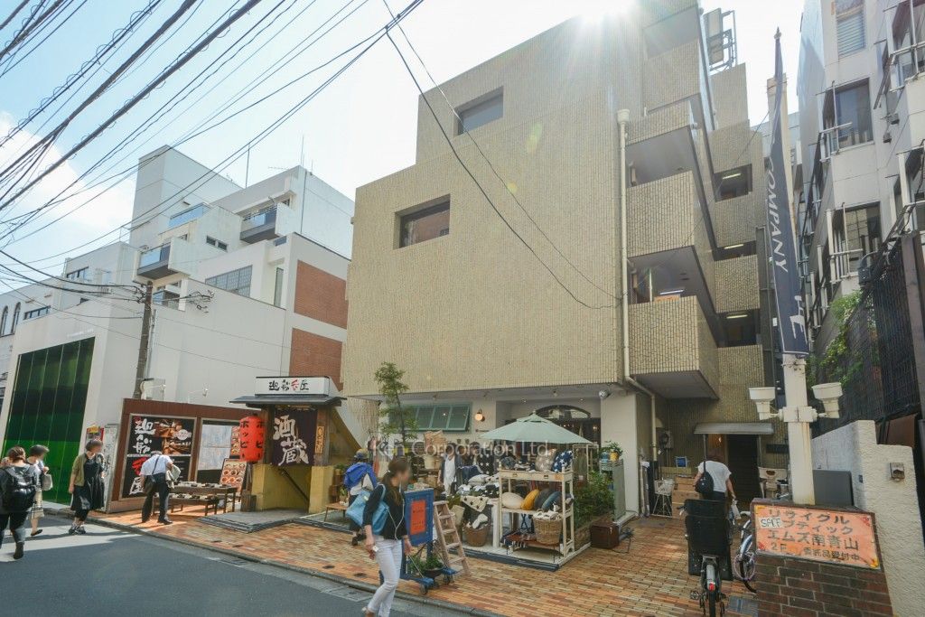 ハイトリオ南青山の写真 外観ひき