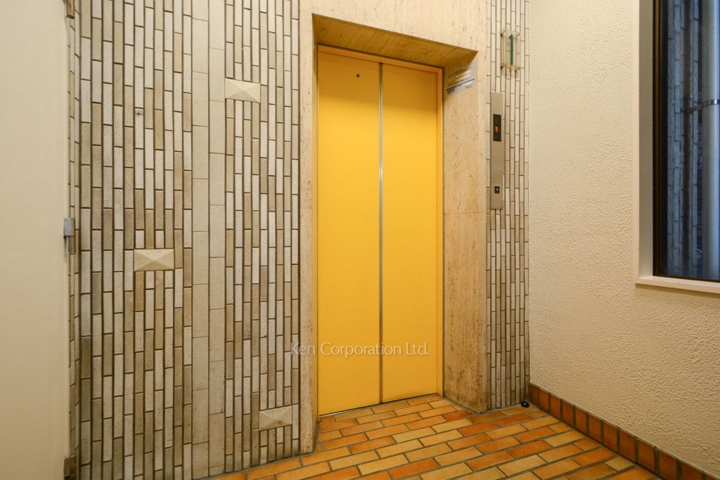 ハイトリオ南青山の写真 エントランス