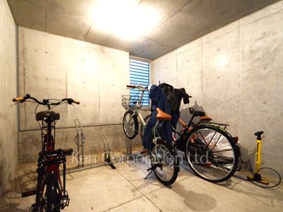 STEPS鷹番の写真 駐輪場