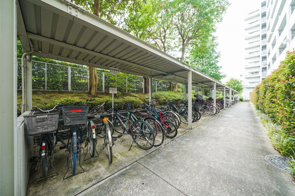 アクティ目黒駅前の写真 駐輪場