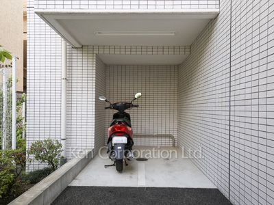  バイク置き場