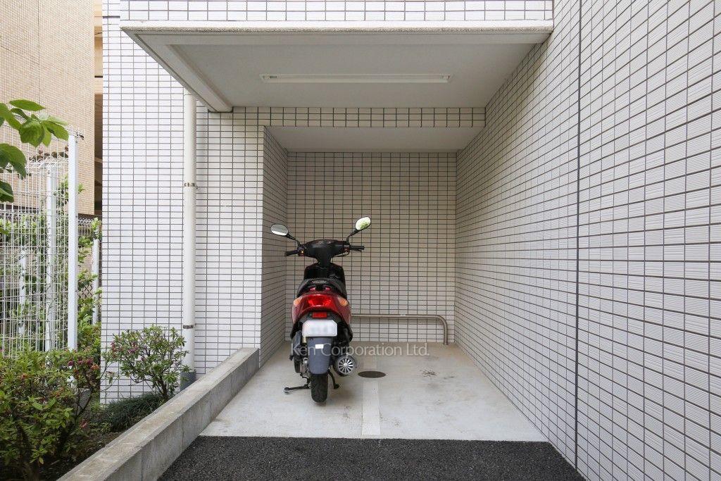  バイク置き場