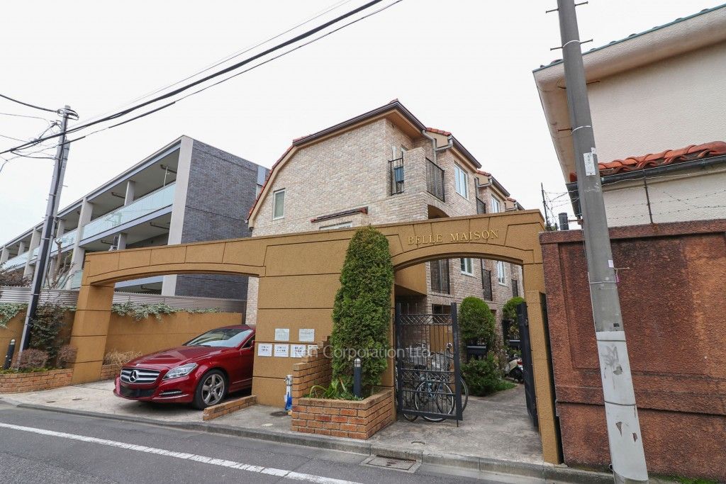 ベルメゾンの写真 外観ひき