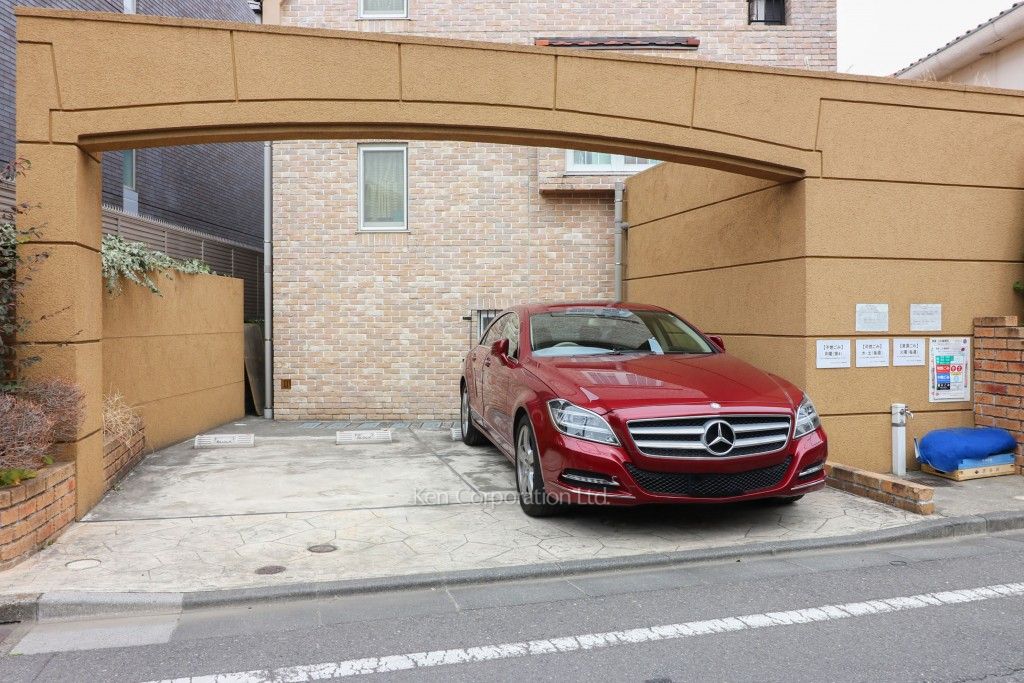ベルメゾンの写真 駐車場