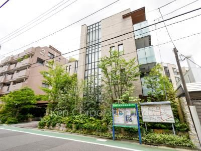 グランドメゾン白金の写真 外観ひき