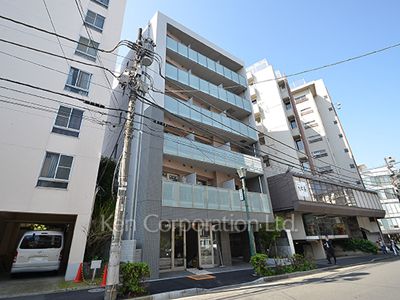 アンジェラ神宮前の写真 外観ひき
