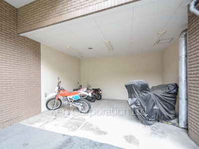  バイク置き場