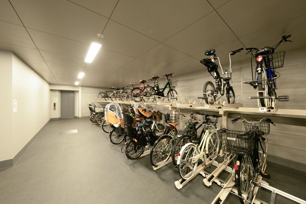 ジオ御苑内藤町の写真 駐輪場