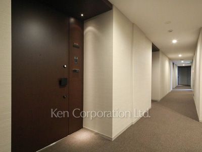 グランドメゾン目黒東山パークフロントの写真 共用廊下