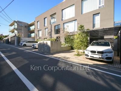ザ・テート池田山の写真 駐車場