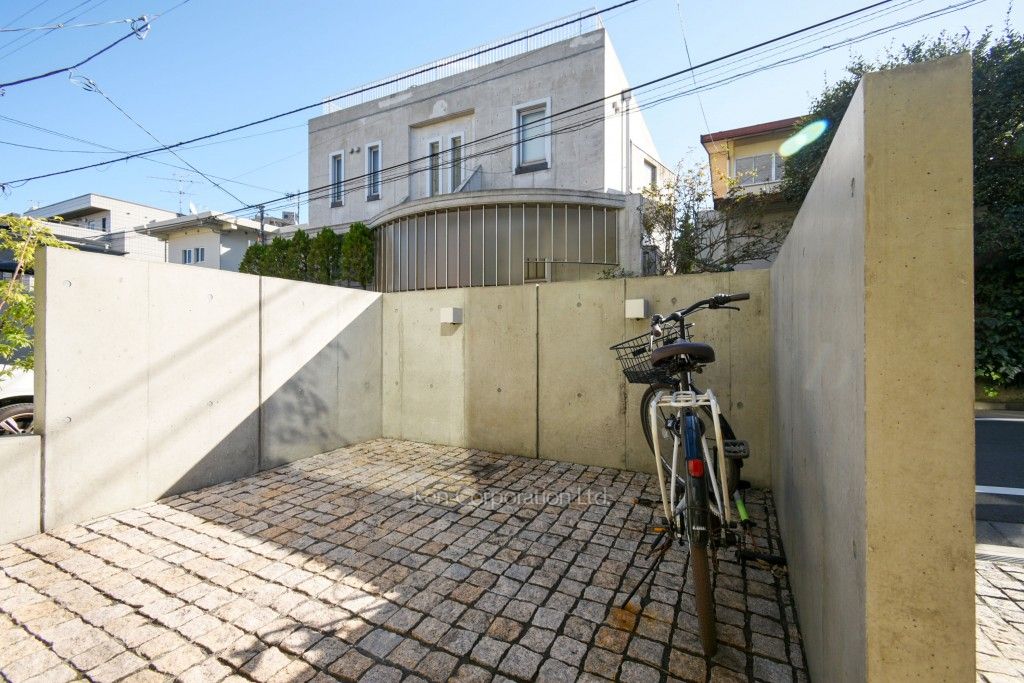 ザ・テート池田山の写真 駐輪場