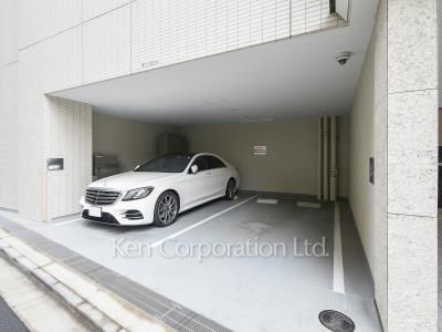 Brillia THE RESIDENCE TOKYO YAESU AVENUEの写真 駐車場