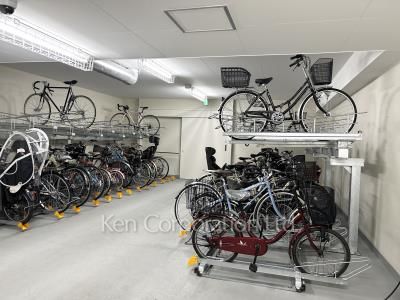 グランスイート神楽坂ピアース ノースヒルズの写真 駐輪場