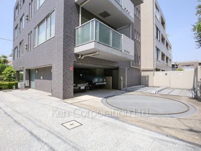 ピアース初台の写真 駐車場
