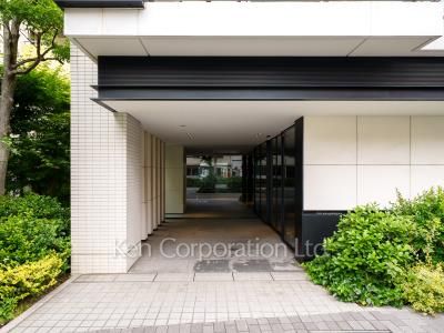 ピアース学芸大学の写真 外観より