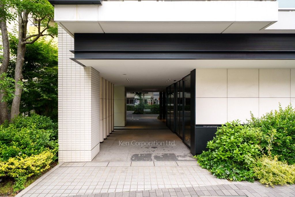 ピアース学芸大学の写真 外観より