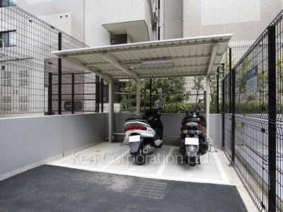  バイク置き場