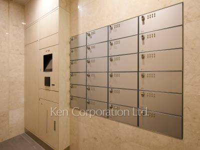 サンウッド赤坂丹後町の写真 郵便受け・宅配ボックス