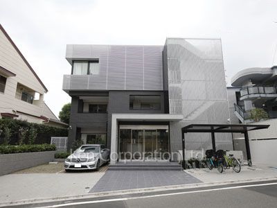 コリーヌ緑ヶ丘グランの写真 外観ひき