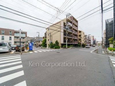 ディームス初台Ⅱの写真 前面道路