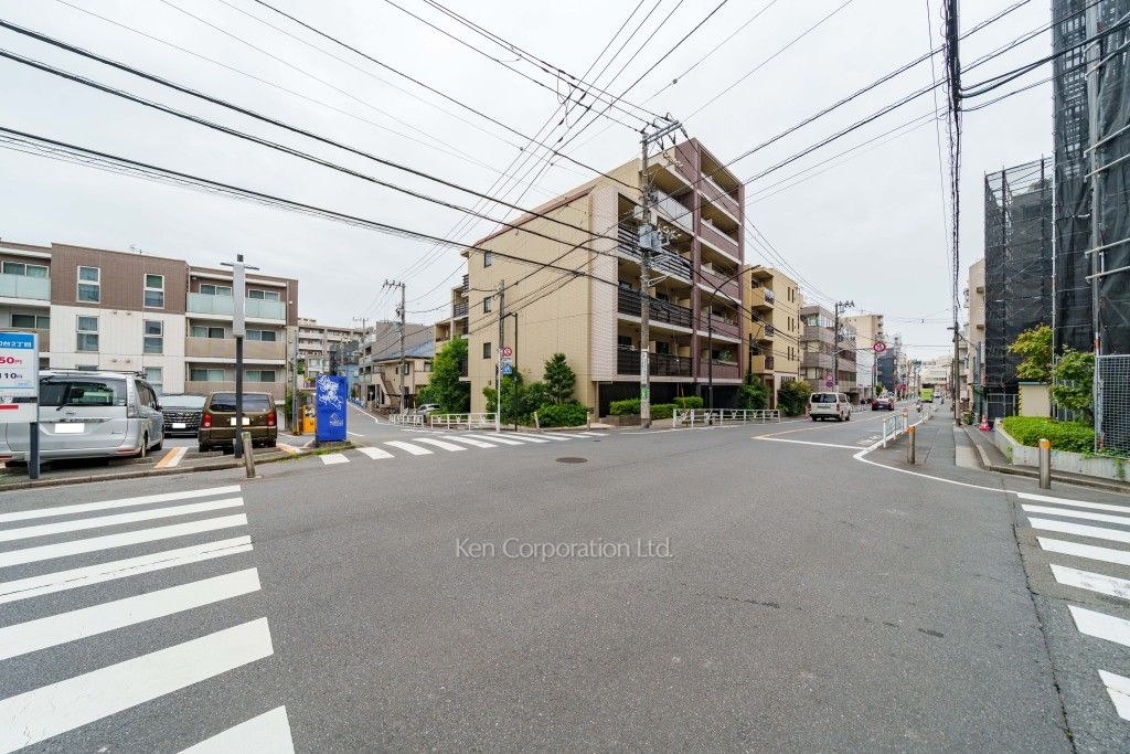 ディームス初台Ⅱの写真 前面道路