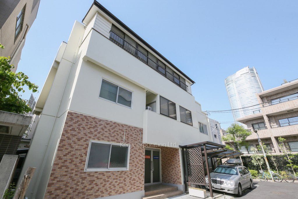 西麻布3丁目マンションの写真 外観ひき
